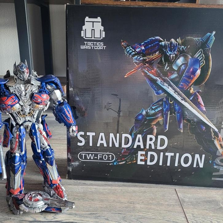 TW-F01  OPTIMUS PRIME, Verzamelen, Transformers, Zo goed als nieuw, Overige generaties, Ophalen of Verzenden