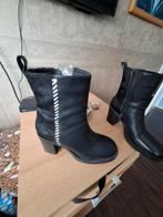 Maruti zwarte dameslaarsjes maat 38, Kleding | Dames, Schoenen, Ophalen of Verzenden