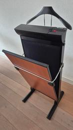 Bentley Model 737 Dressboy met Broekenpers, Ophalen, Gebruikt