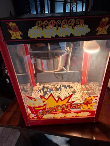 Te Huur Popcorn maschine 25 euro per dag beschikbaar voor biedingen