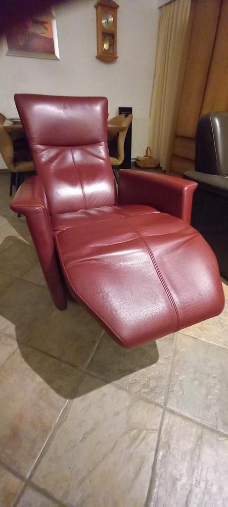 Twee comfortabele, verstelbare relaxstoelen, Huis en Inrichting, Fauteuils, Gebruikt, Leer, 75 tot 100 cm, 75 tot 100 cm, Ophalen