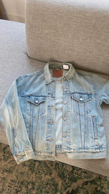 Levi’s/levis spijkerjasje maat S/M