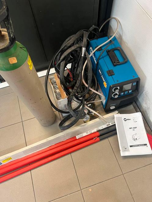 Miller MPI 220P lasmachine, Doe-het-zelf en Verbouw, Gereedschap | Schuurmachines, Zo goed als nieuw, Ophalen of Verzenden