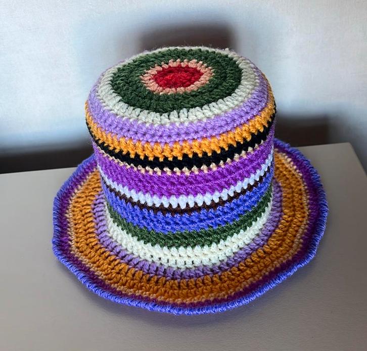 Gehaakt Toiletrolhoedje paars oldtimer hoedenplank retro, Auto diversen, Auto-accessoires, Nieuw, Ophalen of Verzenden