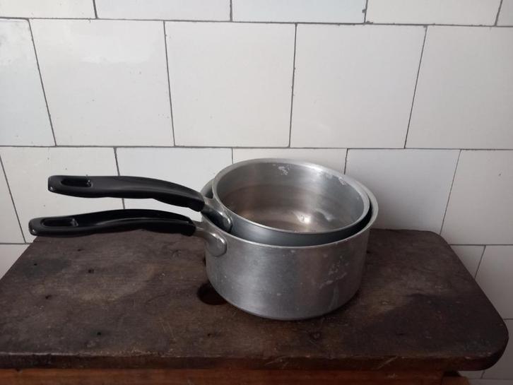 set vintage antieke aluminium pannetjes zwart greep bakeliet, Antiek en Kunst, Curiosa en Brocante, Verzenden