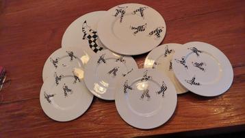 Servies beschikbaar voor biedingen
