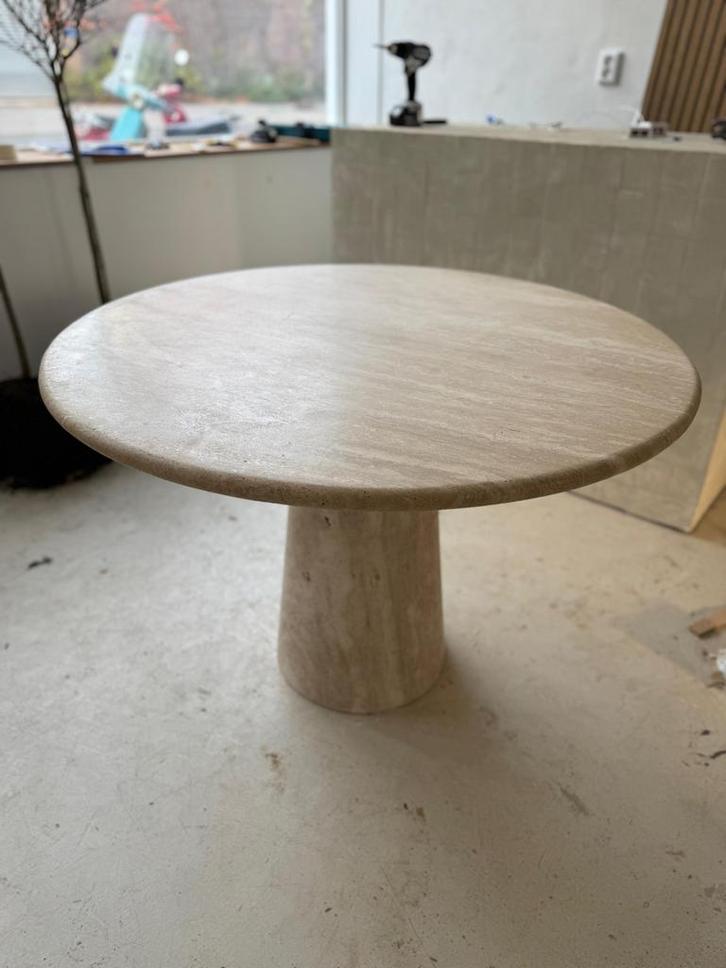 Travertin Tafel - Prachtstuk voor een prikkie!, Antiek en Kunst, Antiek | Meubels | Tafels, Ophalen