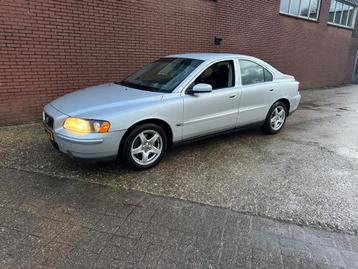 Volvo S60 2,5t met NAP rapport (bj 2004) beschikbaar voor biedingen