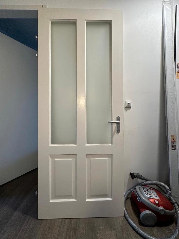 Massief houten opdek deur met melkglas links 93 x 231,5 cm, Doe-het-zelf en Verbouw, Deuren en Horren, Gebruikt, Binnendeur, 215 cm of meer