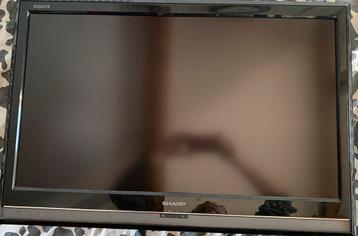Sharp LCD 32D65E met voet en afstandsbediening  beschikbaar voor biedingen