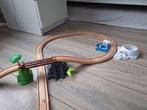 Houten treinbaan met accessoires, Ophalen of Verzenden, Zo goed als nieuw