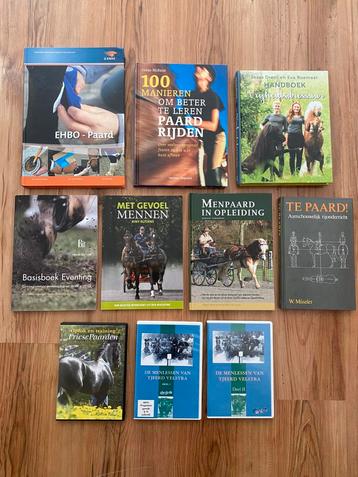 Diverse Boeken / Dvd’s paardensport / Mennensport beschikbaar voor biedingen