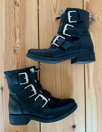 Biker boots / laarzen - Zwart met gespen en rits - maat 39 beschikbaar voor biedingen