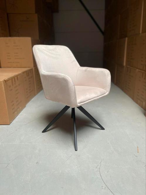 Mooie nieuwe velvet eetkamerstoel, nergens goedkoper!!, Huis en Inrichting, Stoelen, Nieuw, Stof, Overige kleuren, Ophalen of Verzenden