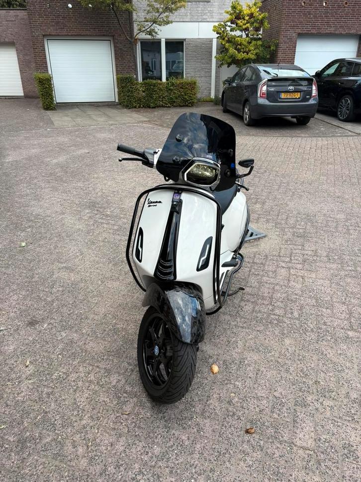 Full option Vespa sprint 80cc DD 13” Inch, Fietsen en Brommers, Scooters | Vespa, Zo goed als nieuw, Vespa S, Maximaal 45 km/u