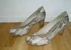 Tamaris slangenleren pumps, maat 39, Tamaris, Pumps, Beige, Ophalen of Verzenden