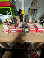 Diverse bouwmaterialen en bevestigingsmaterialen, Ophalen of Verzenden, Zo goed als nieuw, Schroeven