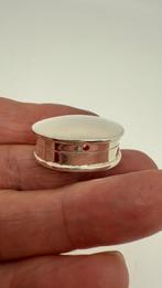 Gaaf nieuw zilveren glad pillendoosje. Keur: 925., Verzenden