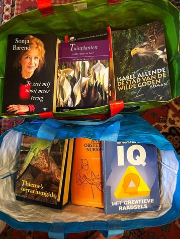 BOEKEN beschikbaar voor biedingen