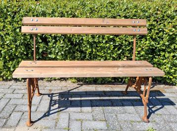 Tuinbank hout met zwaar gietijzeren poten beschikbaar voor biedingen