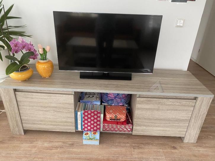 Tv-tafel en salontafel, Huis en Inrichting, Kasten | Televisiemeubels, Zo goed als nieuw, Minder dan 100 cm, 150 tot 200 cm, 50 tot 75 cm