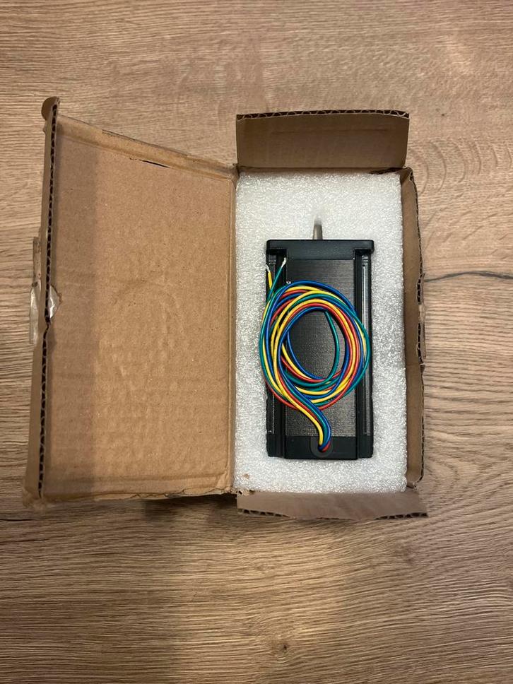 Nema 23 Stappenmotor, Hobby en Vrije tijd, Elektronica-componenten, Nieuw, Ophalen of Verzenden