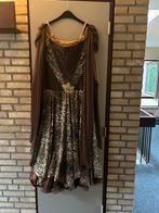 Mooie bruine dansjurk te koop, Bruin, Maat 42/44 (L), Ophalen of Verzenden, Zo goed als nieuw