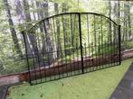 Smedijzeren inrijpoort 3.95cm donker groen, Tuin en Terras, Tuinhekken en Hekwerk, Ophalen, Zo goed als nieuw, IJzer, Tuinhek