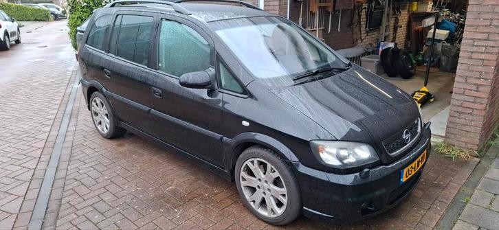 Opel Zafira 2.0 Turbo 2003 Zwart, Auto's, Opel, Particulier, Zafira, Adaptieve lichten, Benzine, F, MPV, Handgeschakeld, Origineel Nederlands