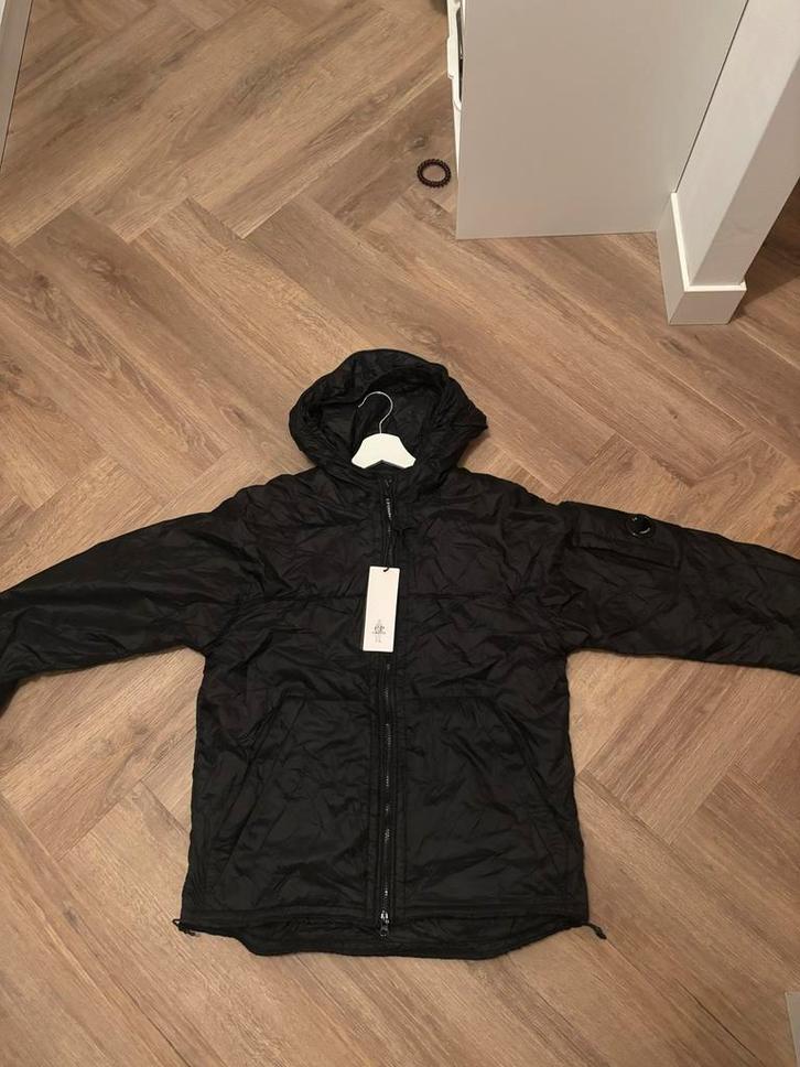 CP Company Jas - Stijlvol en Comfortabel, Kleding | Heren, Jassen | Zomer, Zo goed als nieuw, Maat 46 (S) of kleiner, Zwart, Ophalen of Verzenden