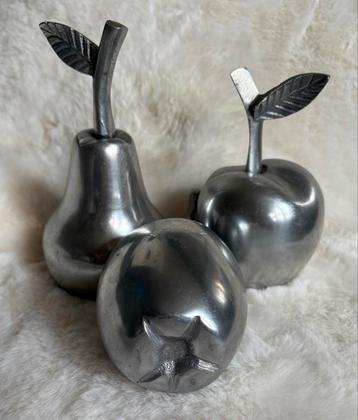 Decoratief Fruit - 3 Stuks beschikbaar voor biedingen