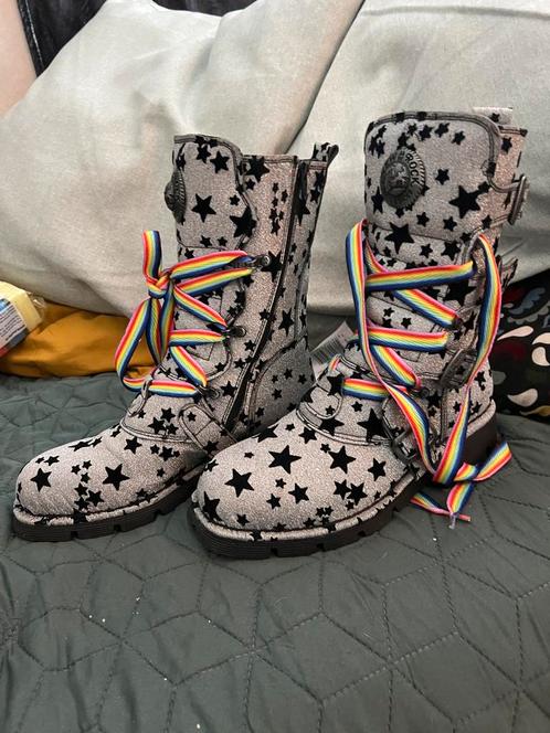 New Rock custom. Mt 41 Nieuw. Zilverglitter/sterren, Kleding | Dames, Schoenen, Nieuw, Hoge laarzen, Zwart, Ophalen of Verzenden