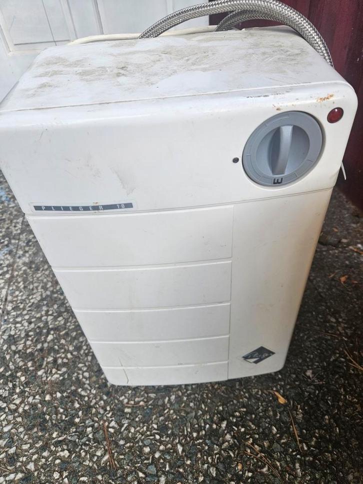 Plieger 10 Boiler - 10 Liter, Doe-het-zelf en Verbouw, Geisers en Boilers, Gebruikt, Boiler, Minder dan 20 liter, Ouder dan 10 jaar