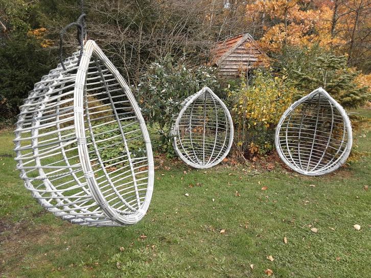 Rotan Hangstoel Ei - Tuin & Terras, Tuin en Terras, Tuinstoelen, Gebruikt, Rotan, Ophalen
