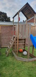 Tuinhuisje: compleet met glijbaan, schommel en touwladder!, Kinderen en Baby's, Ophalen, Zo goed als nieuw