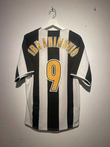 Juventus home kit 2004 Ibrahimovic #9 beschikbaar voor biedingen