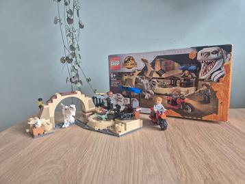 LEGO Jurassic World 76945 Atrociraptor Bike Chase beschikbaar voor biedingen