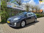 Toyota Prius 1.8 Comfort. Nieuw Model! Veel opties! incl win, Auto's, Toyota, Origineel Nederlands, Te koop, Zilver of Grijs, 5 stoelen