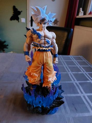 Dragon ball super. goku  beschikbaar voor biedingen