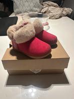 Mooie uggs laarsjes voor babys of peuters, Ophalen of Verzenden, Zo goed als nieuw, Meisje, Laarsjes