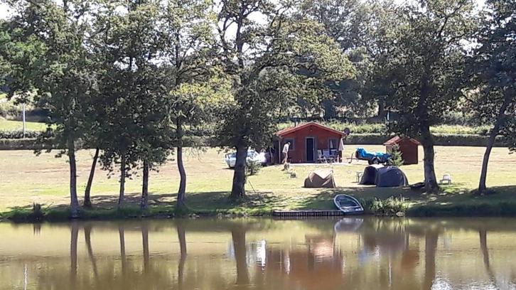 Karpervissen in het najaar op mooi domein Midden Frankrijk, Vakantie, Vakantiehuizen | Nederland, Chalet, Bungalow of Caravan