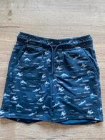 Korte broek / short met haaien - maat 122, Broek, Okaidi, Ophalen of Verzenden, Zo goed als nieuw