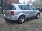 SsangYong Rexton 2.3 E 2005 Grijs, Auto's, Stof, 4 cilinders, 109 €/maand, Origineel Nederlands