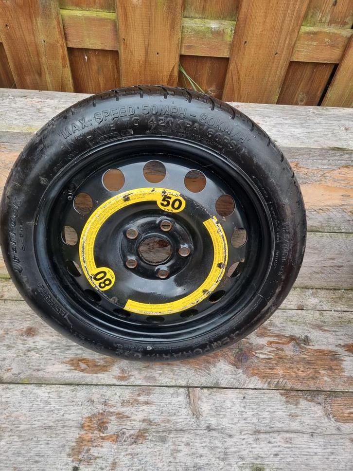 Thuiskomer Volkswagen Touran (2005) - Zo Goed Als Nieuw!, Auto-onderdelen, Banden en Velgen, Banden en Velgen, 16 inch, 135 mm