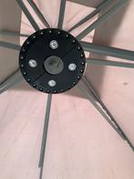Grote parasol 5x5m met voet en verlichting, Gebruikt, Kantelbaar, Ophalen of Verzenden, Zweefparasol