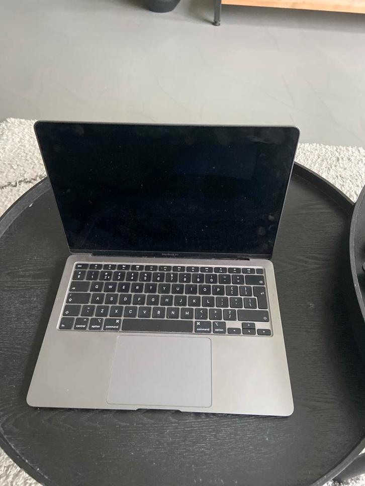 MacBook Air 13" (2020) - Retina Display, Computers en Software, Apple Macbooks, Gebruikt, MacBook Air, 13 inch, Onbekend, Qwerty