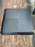 Isabella tegels, Ophalen of Verzenden, Zo goed als nieuw