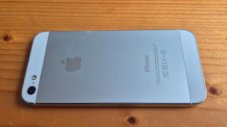 iPhone 5, Telecommunicatie, Mobiele telefoons | Toebehoren en Onderdelen, Zo goed als nieuw, Apple iPhone, Overige typen, Ophalen of Verzenden