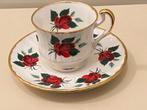 Vintage porseleinen rozen kop en schotel Royal Jewel, Antiek en Kunst, Antiek | Servies los, Ophalen of Verzenden