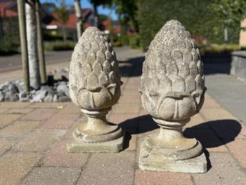 set van 2 tuinornamenten  beschikbaar voor biedingen